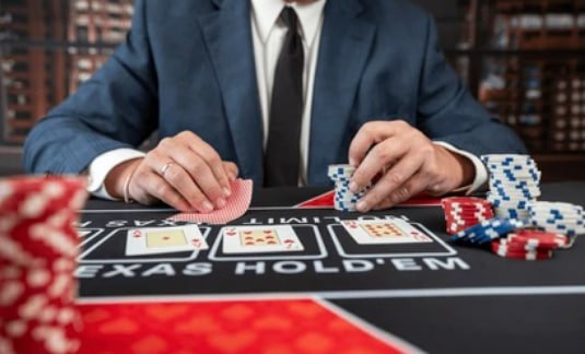 MMK325 Live Casino ရလဒ်မှတ်တမ်းစစ်ဆေးနေသောကစားသမားများ
